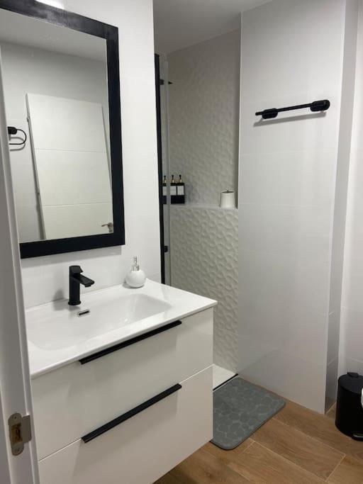 Appartement Leonmisol Extérieur photo