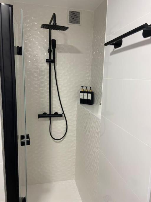 Appartement Leonmisol Extérieur photo